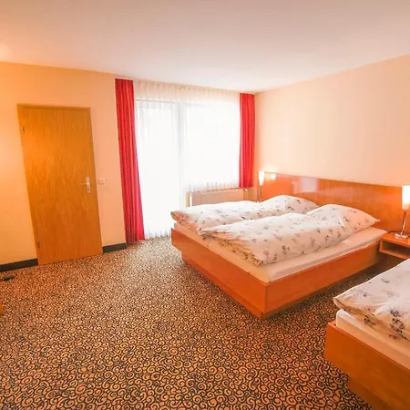 Hotel Matthias 3*